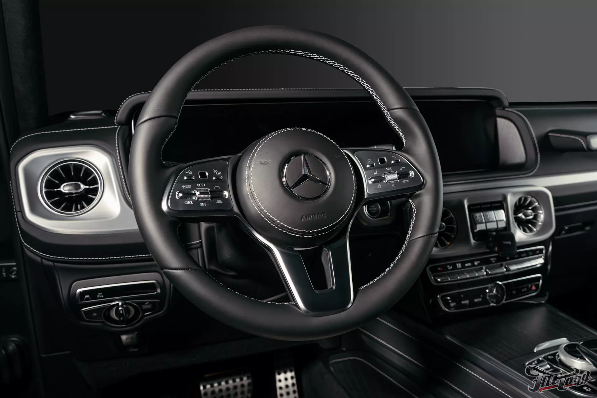 Mercedes G-class. Пошив руля и подушки руля